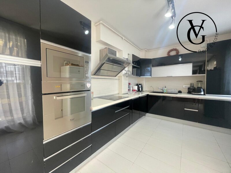 Nordului Apartament cu 5 camere si terasa spatioasa + 2 locuri de parcare