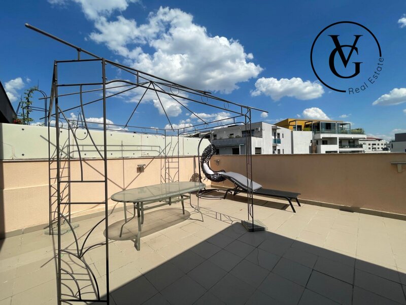 Nordului Apartament cu 5 camere si terasa spatioasa + 2 locuri de parcare